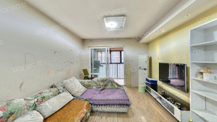 蓝光花满庭一期二手房实景图