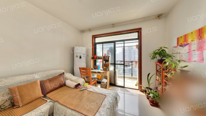 湖畔春天二手房实景图