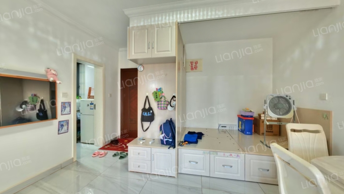 中宇花苑二手房实景图