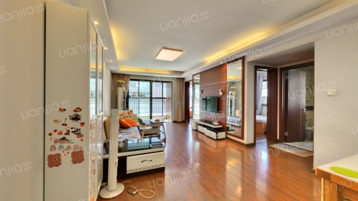 万科城三期二手房实景图