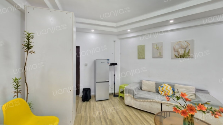 新华大厦二手房实景图