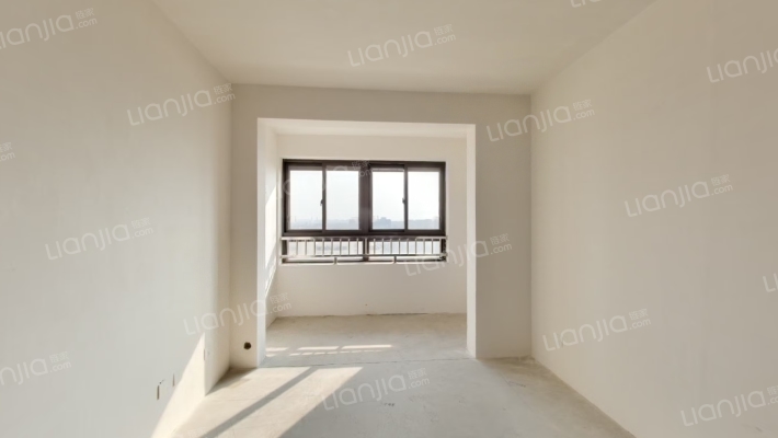 悦隆花苑二手房实景图