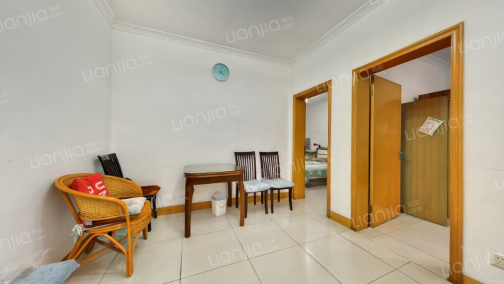 过街楼街125号二手房实景图