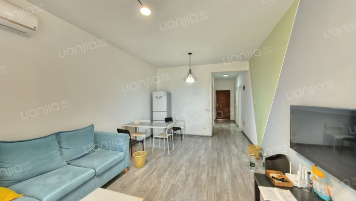 和泓梅溪四季二手房实景图