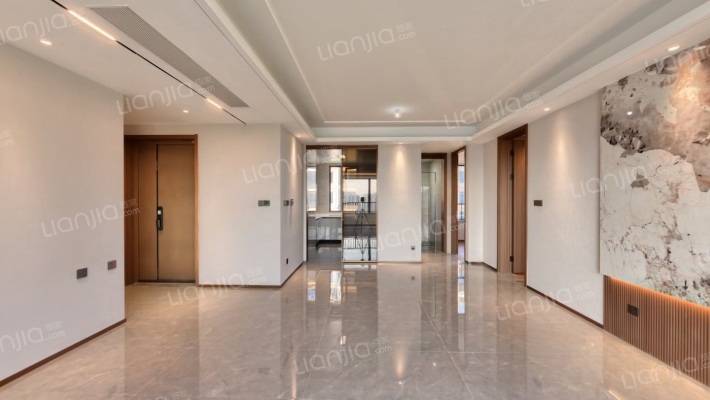 兴港和昌湖畔天樾二手房实景图