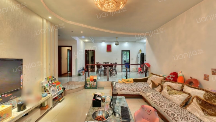 春晓华庭二手房实景图