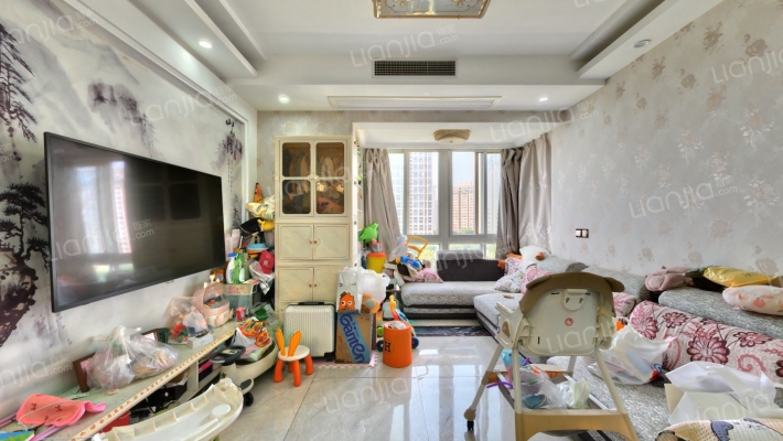 冠城大通蓝郡二手房实景图