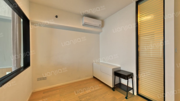 荟聚之光二手房实景图