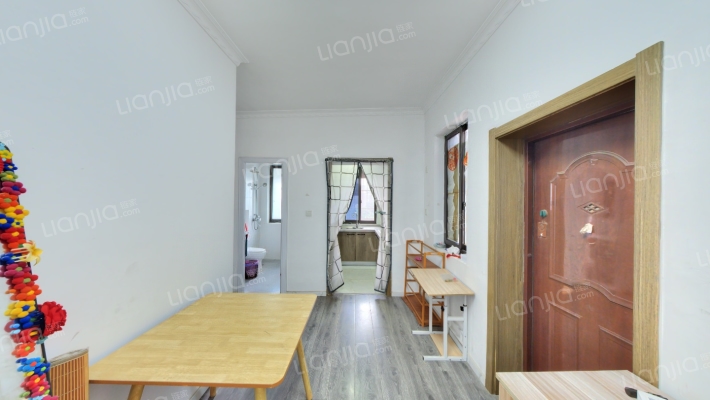 虹苑新寓四村二手房实景图