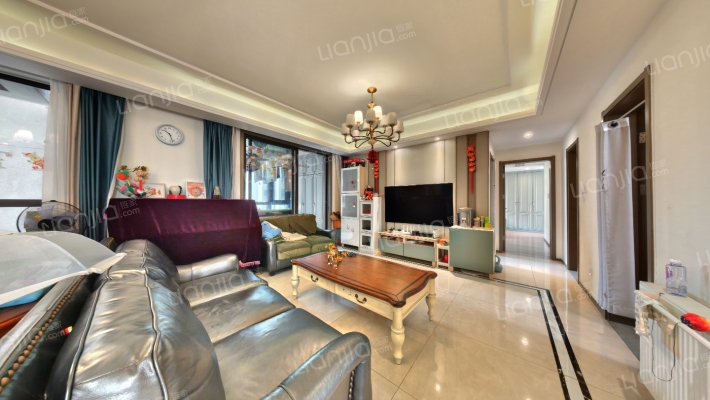 鲁能公馆2区二手房实景图