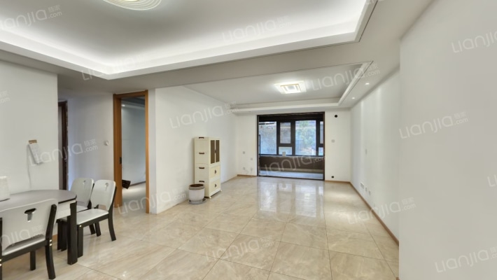 新城玺樾骊府二手房实景图