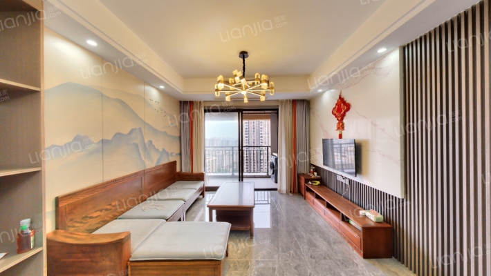 融创春晖十里岚峰庭二手房实景图