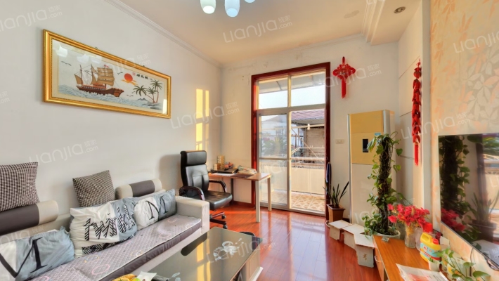 鸿翔巷二手房实景图