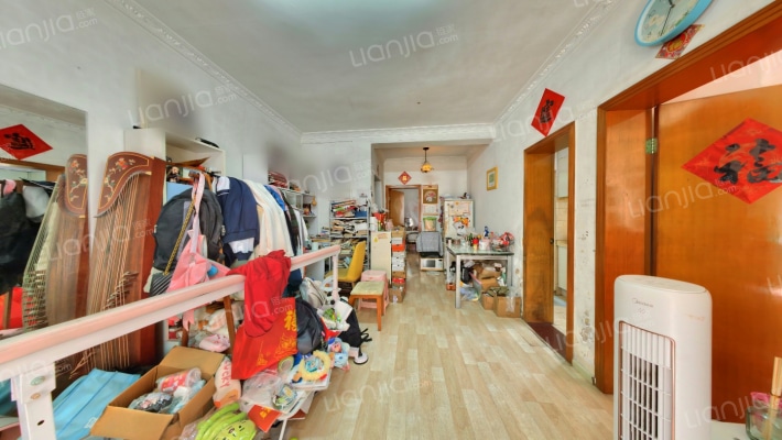 天景山庄西区二手房实景图