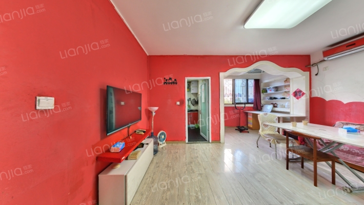 棕南西街1号二手房实景图