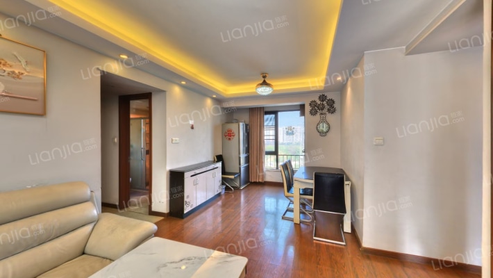 万科城二期B区二手房实景图