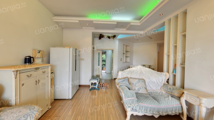 向阳名居二手房实景图