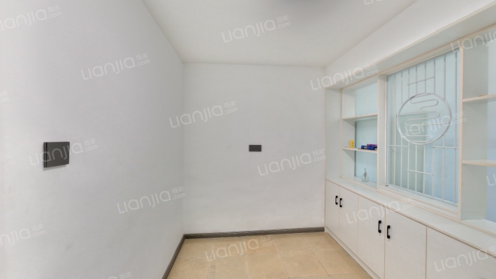 义仓小区二手房实景图