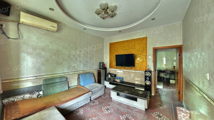 横溪镇桑园新村二手房实景图