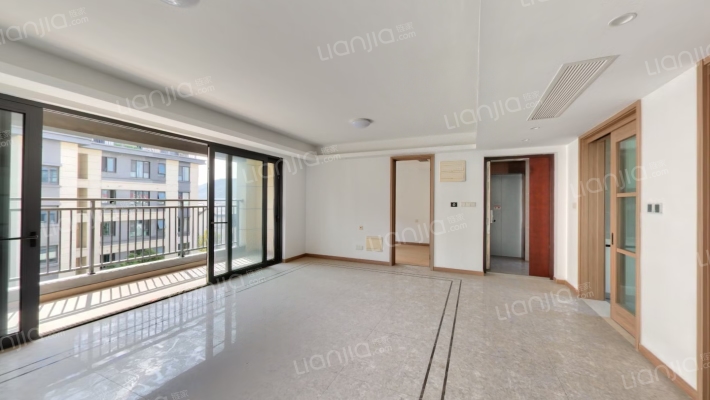 龙湖中锐景粼天著花园二手房实景图