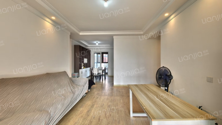 金地湖山境二手房实景图