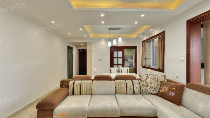 新城吾悦华府二手房实景图