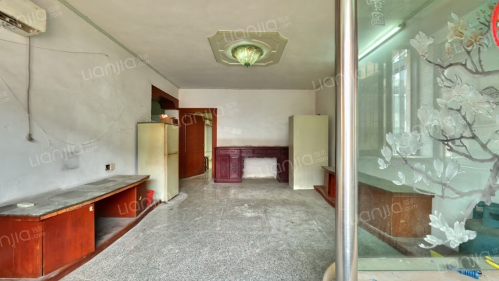 悦银街小区二手房实景图