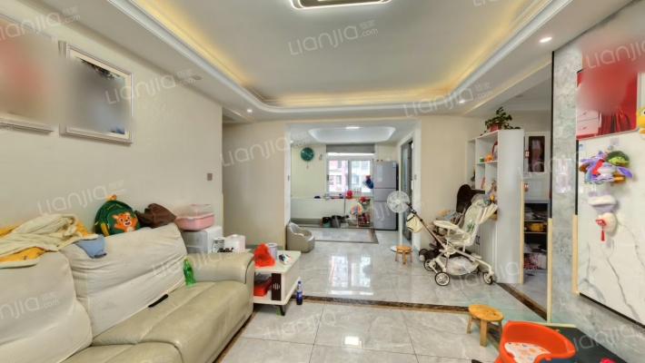 文一名门湖畔东区二手房实景图