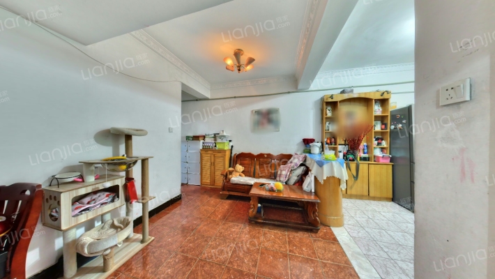 营房南村二手房实景图