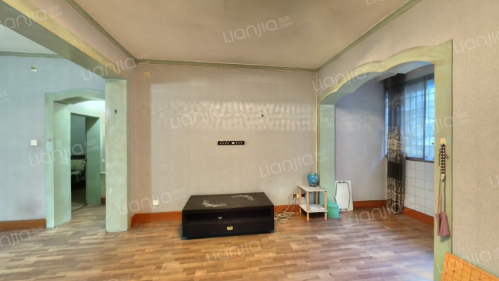 新生小区二手房实景图