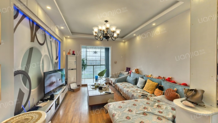 国色天香二手房实景图