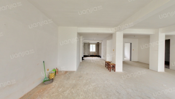 和鑫花园三村二手房实景图