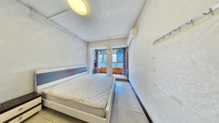 谢家湾正街92号二手房实景图