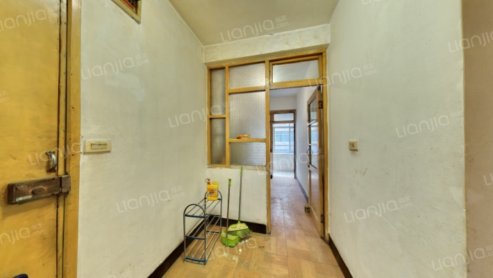 大庆路社区物资家属院二手房实景图