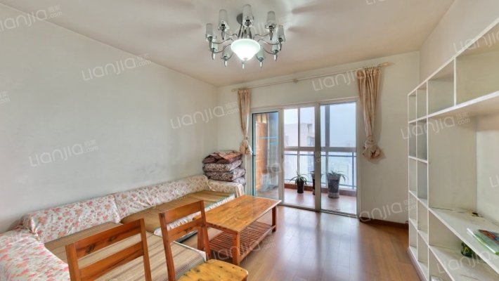 交大卡布里城二手房实景图