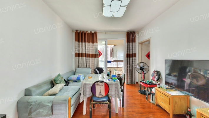 招商依山溪谷花园西苑二手房实景图