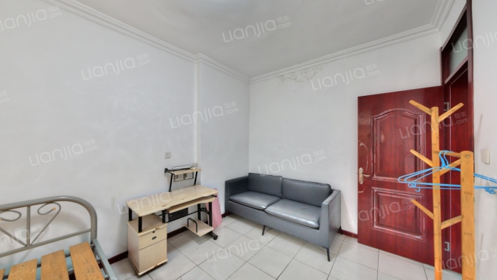 山东省体育训练中心宿舍二手房实景图