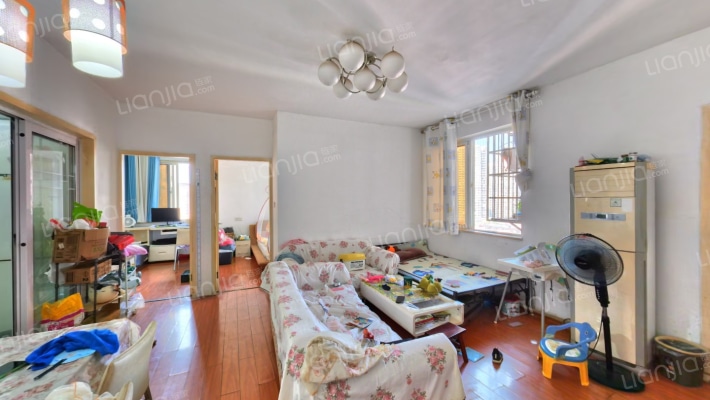 建鸿达现代空间二手房实景图