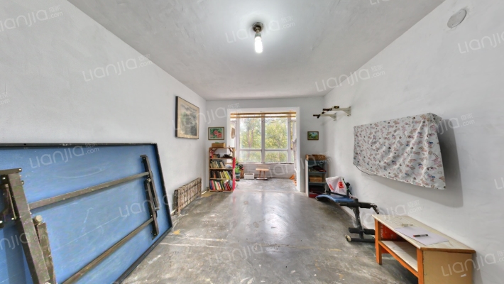 于洪区教师公寓二手房实景图