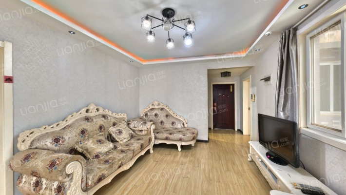 美立方小区二手房实景图