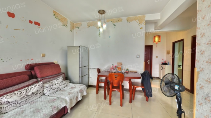 香水城二手房实景图