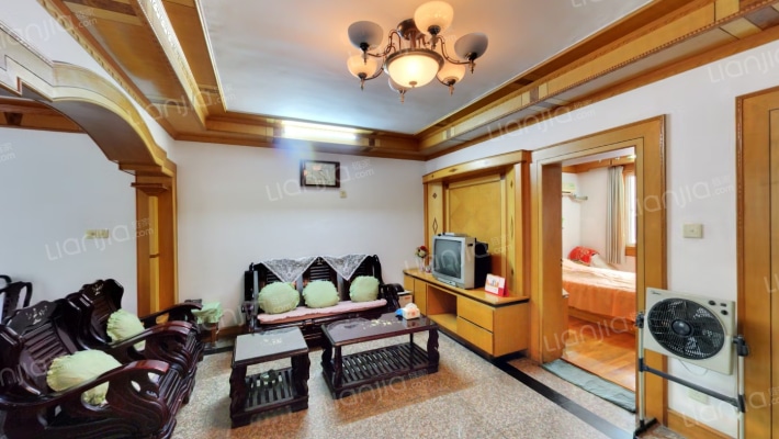 日新路二手房实景图