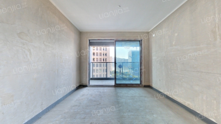 海成长江天玺二手房实景图