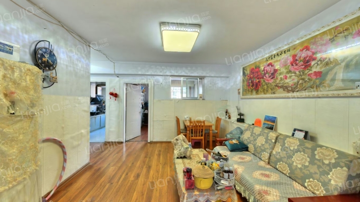 恒泰综合楼二手房实景图