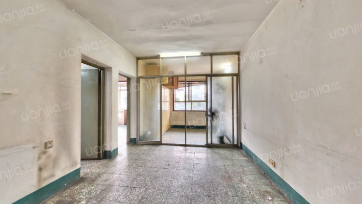 六院家属楼二手房实景图