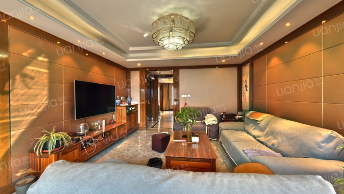 恒大翡翠华庭A区二手房实景图