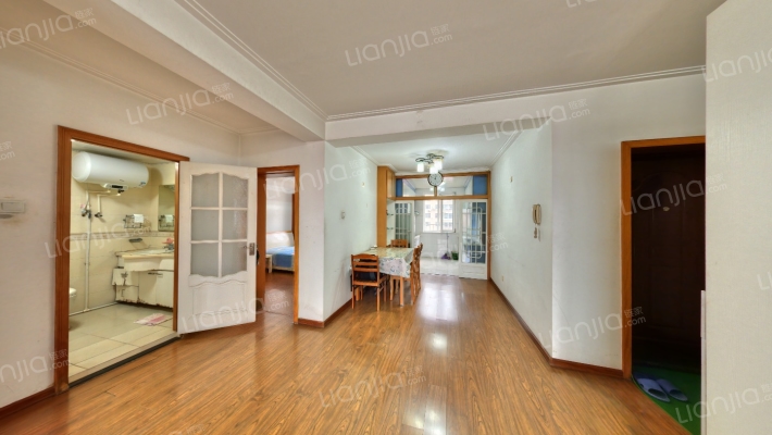 华锐塔湾欣城一期二手房实景图