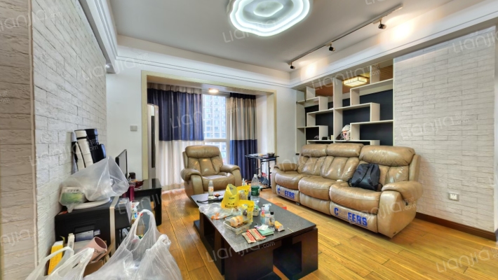 武昌府一期B区二手房实景图