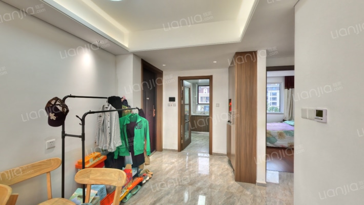 保利时代C11区二手房实景图