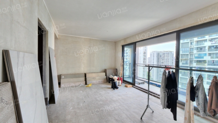 海成轨道0309二手房实景图